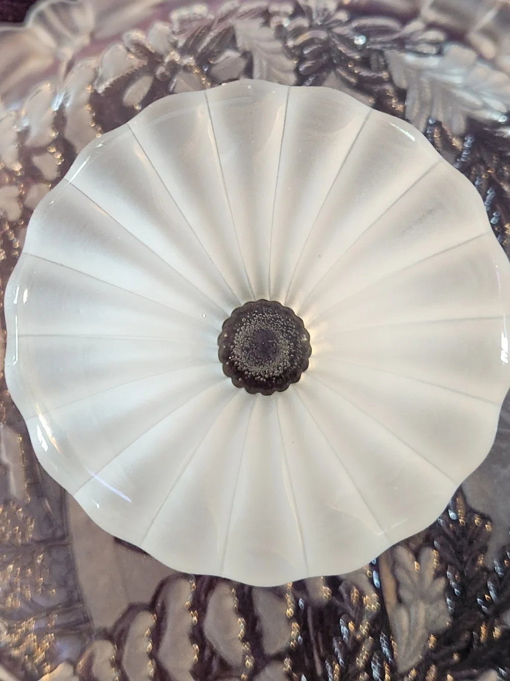 Mikasa Winter Dreams Bon Bon Plate. Vintage, produced from 2001 to 2006